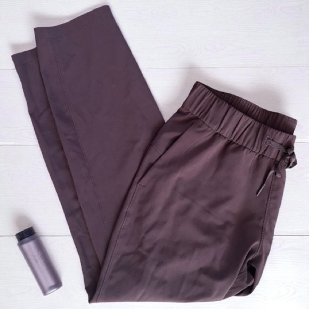 LULULEMON On The Fly Pant in Brown (8)